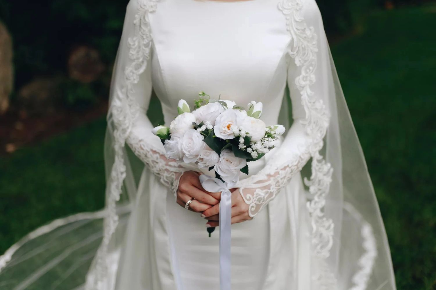 H and m store bridal collection